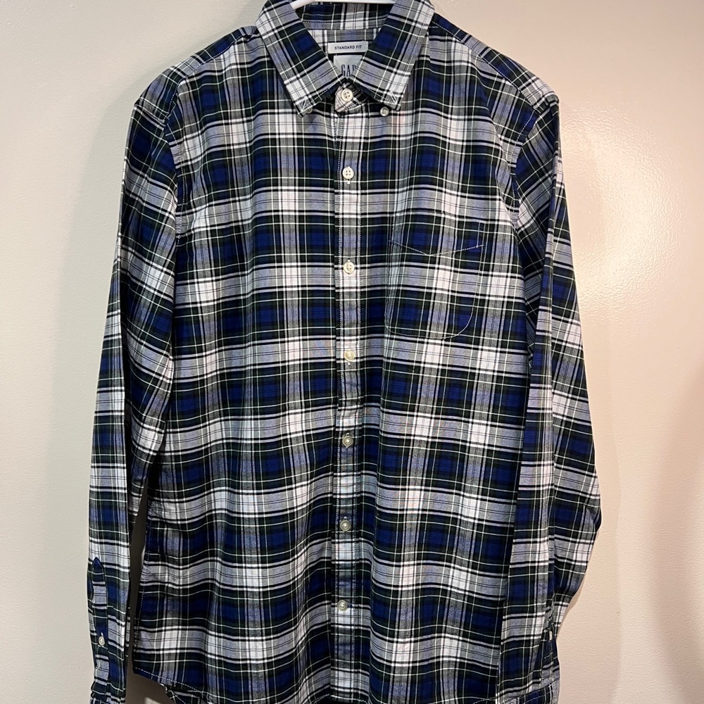 GAP Mens Plaid Button Up Shirt Size Medium Blue Green Long Sleeve NWT